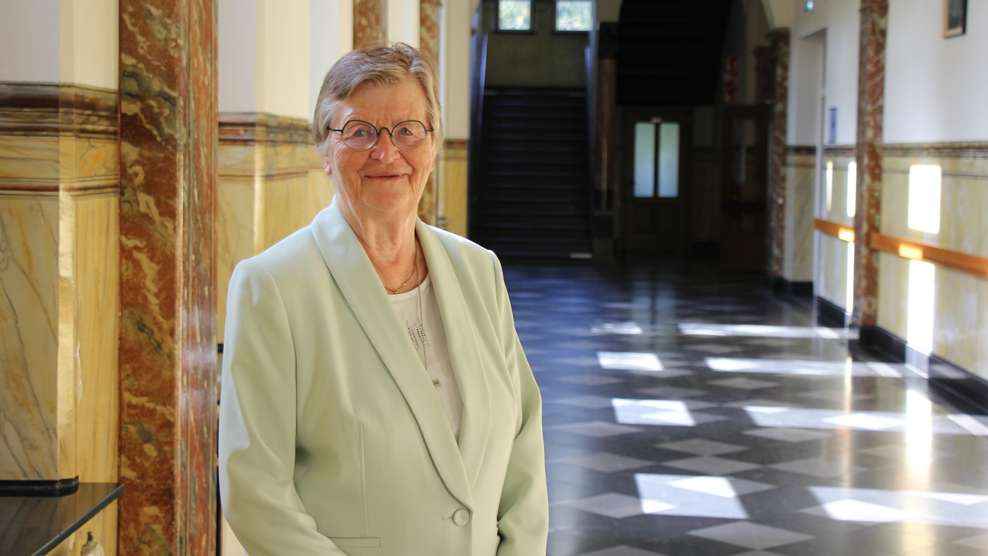 Zr Margret Dekker